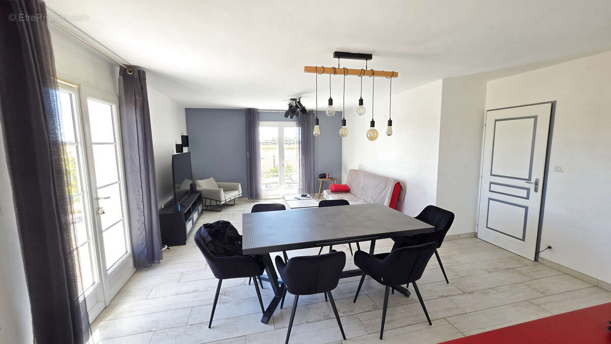 Maison de plain-pied au calme   3 chambres, garage et terrain clos de 437 m2 - photo 6