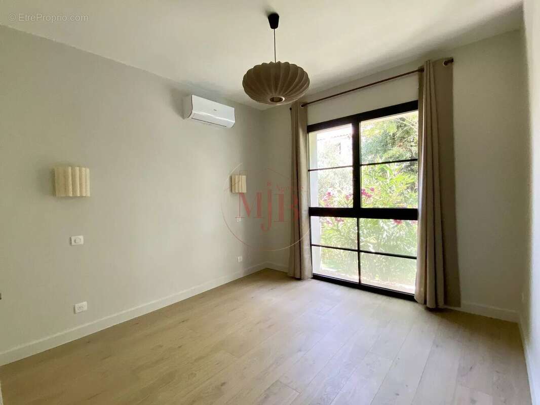 Aix ville a pied  -toutes commodites - photo 18