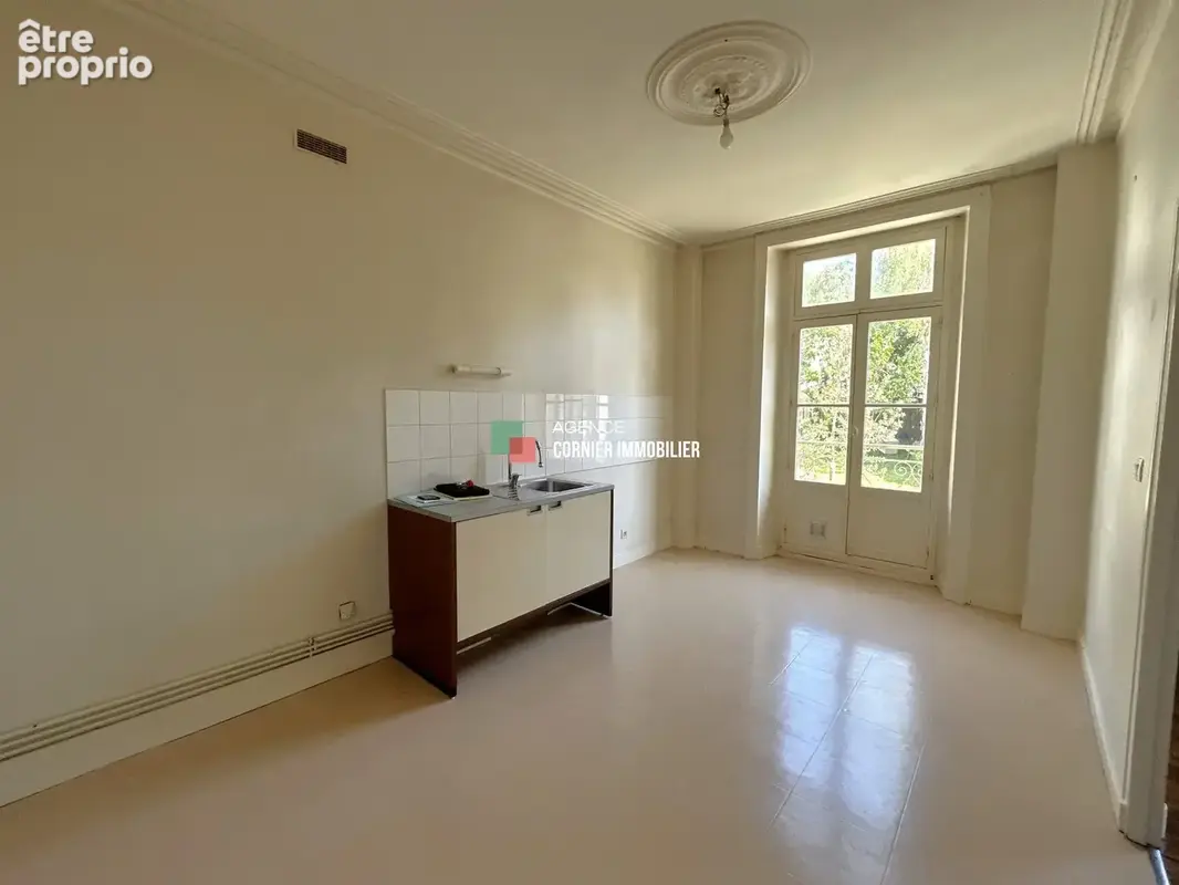 Appartement 4 pièces 102 m² à vendre à Vitre (35500) - photo 2