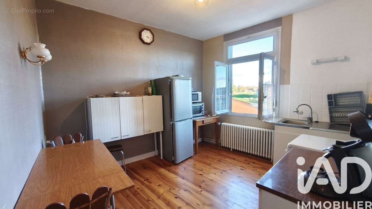 Maison 426 m² à Saint-Georges-Lagricol  - photo 2