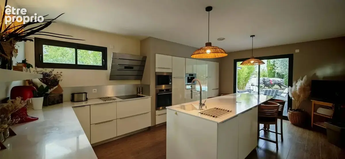 Saint Julien Les Villas - Maison familiale 255 m2   5 chambr - photo 9