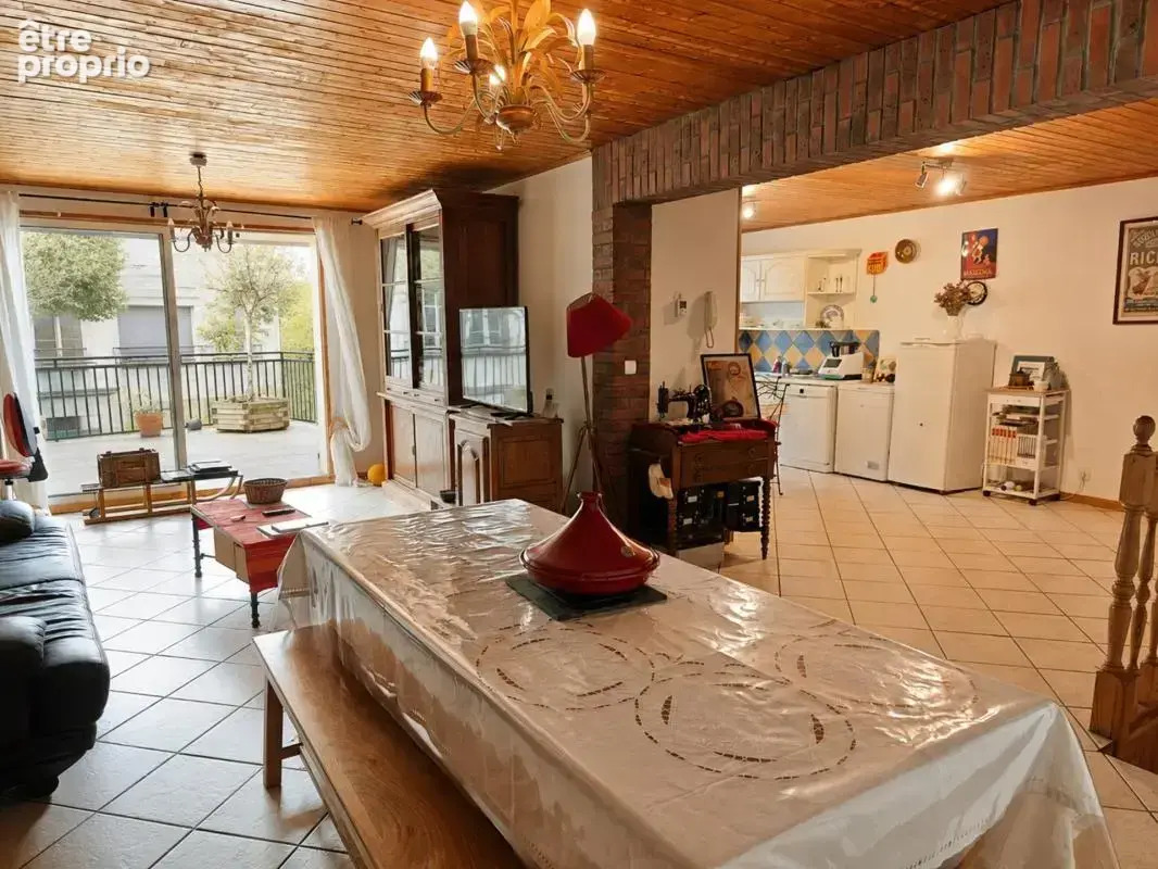 Maison de bourg avec terrasse et vue dégagée – Beaumont (63110) - photo 3