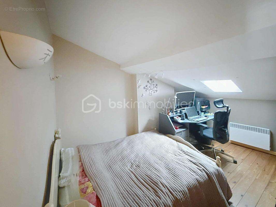 Appartement à MANSLE