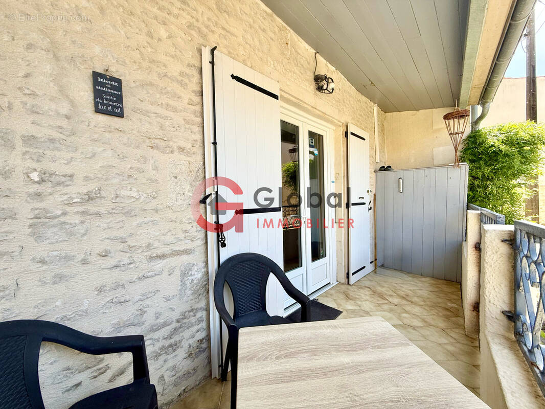 Maison à SAINT-HILAIRE-LA-PALUD