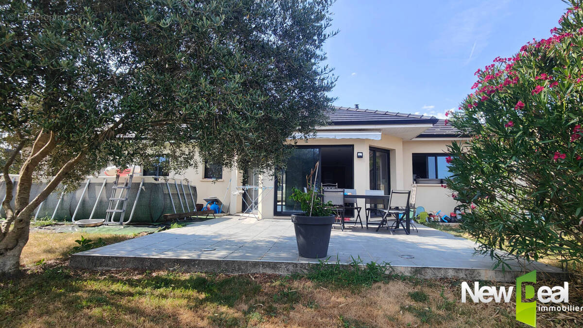 Maison à DONZENAC