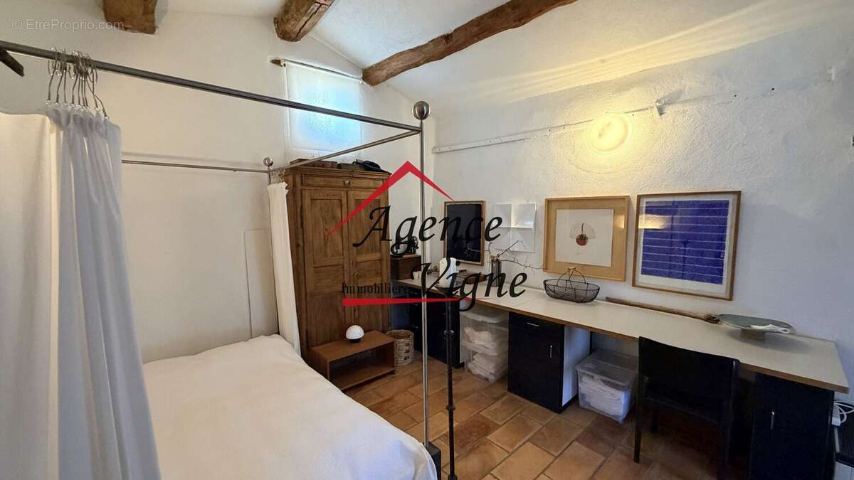 Maison à SAINT-VICTOR-DE-MALCAP