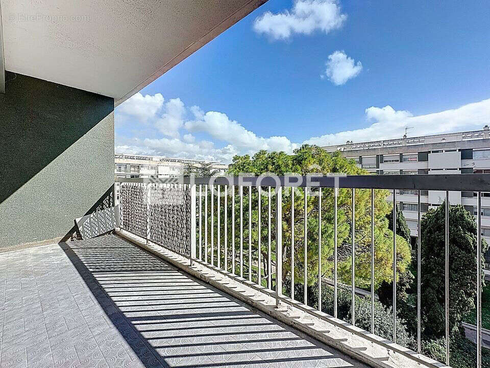 Appartement Marseille 4 pièce(s) 96 m2 - photo 2