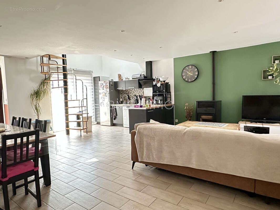 Maison 123 m² à Coutiches  - photo 3