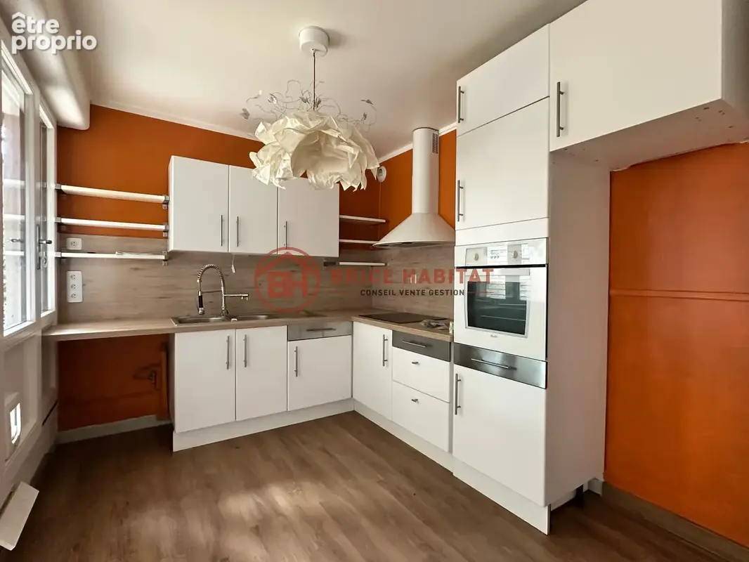 T4 en rez-de-jardin avec 2 parkings sous-sol - photo 3