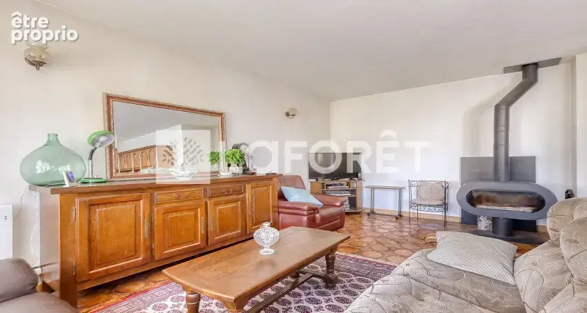 Maison à vendre à La Queue En Brie 7 pièce(s) 140 m2 - photo 7