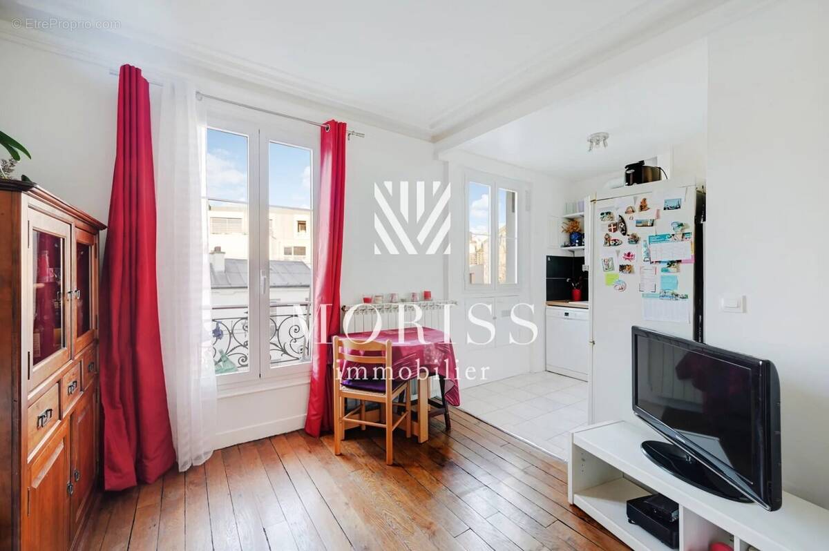 Appartement à PARIS-18E