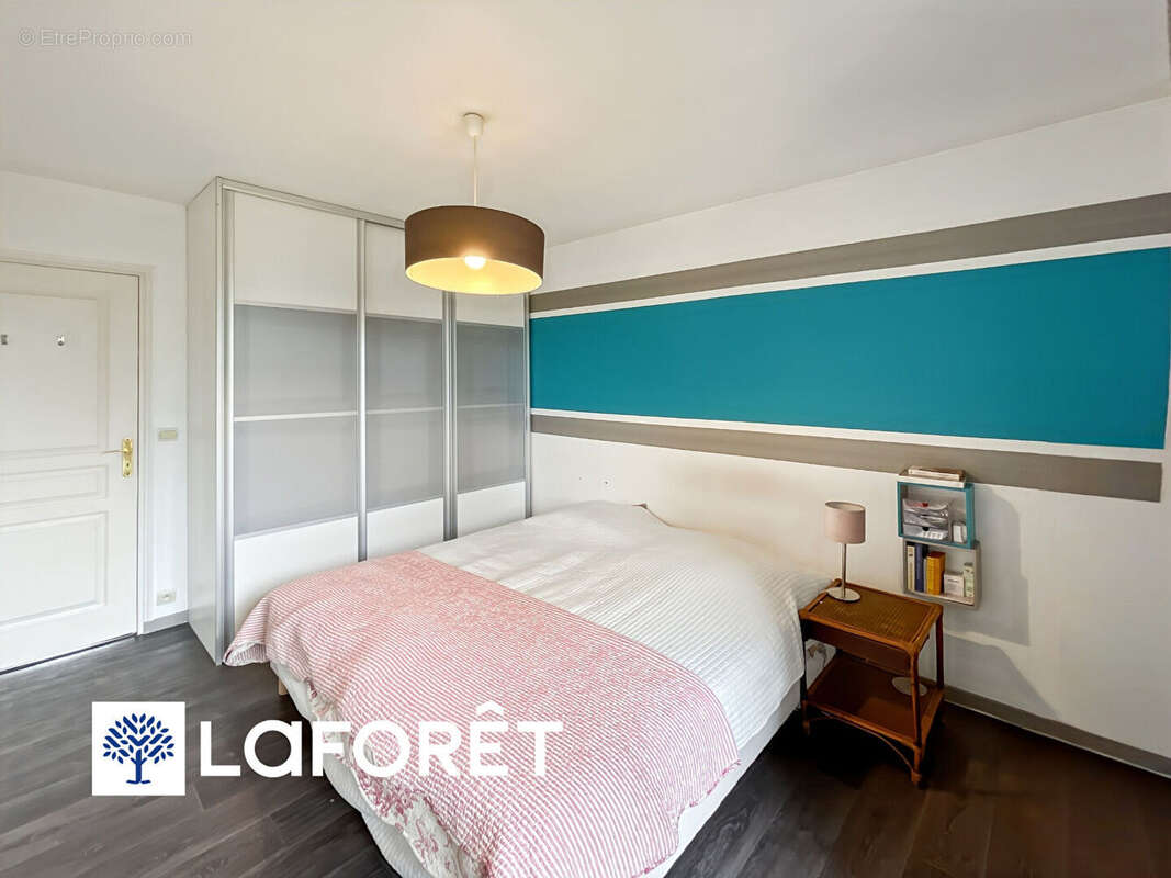 Appartement à SAINTE-GENEVIEVE-DES-BOIS