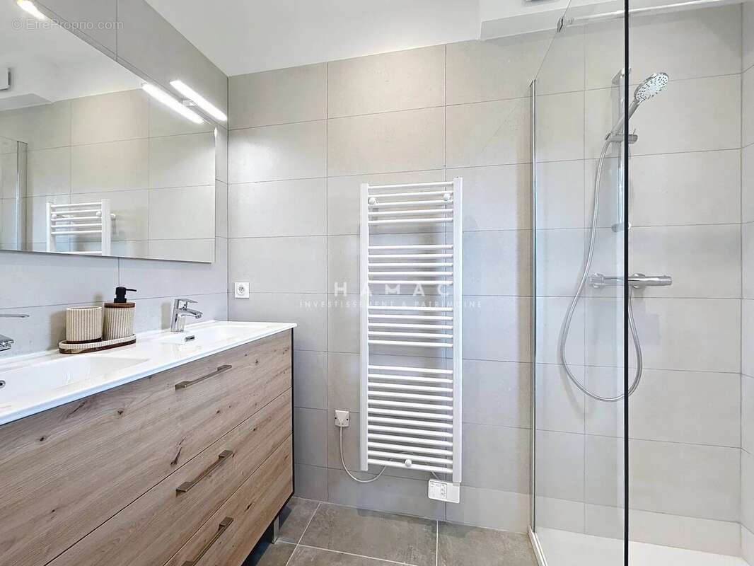 Maison à TASSIN-LA-DEMI-LUNE