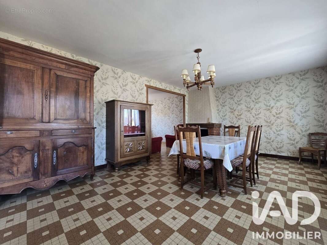 Maison 129 m² à Sainte-Verge  - photo 4
