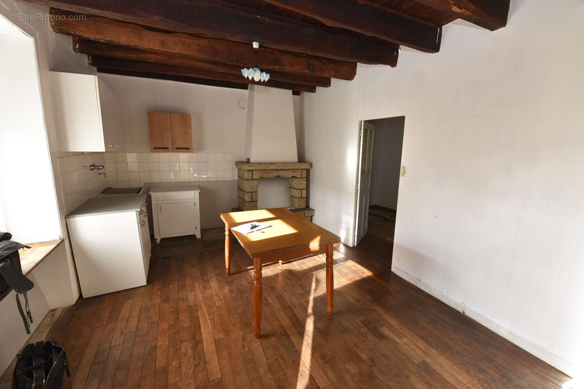 Maison à MERDRIGNAC