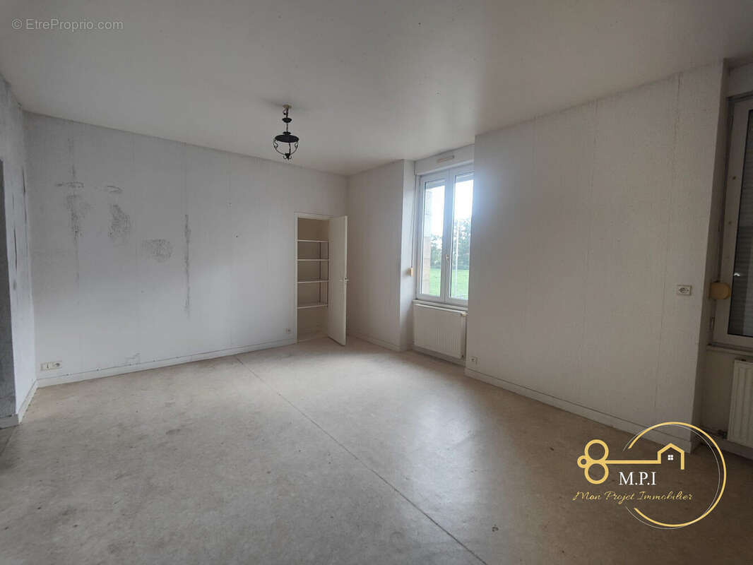 Appartement à COUPTRAIN