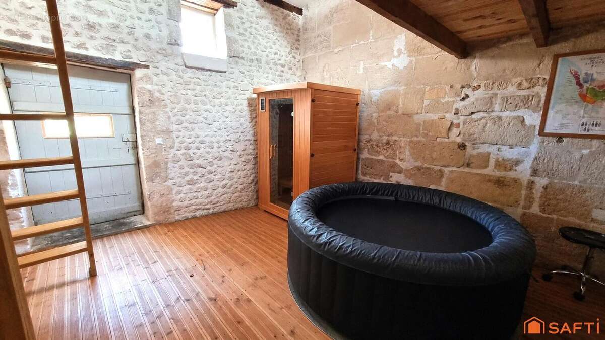 Photo 9 - Maison à MORTAGNE-SUR-GIRONDE