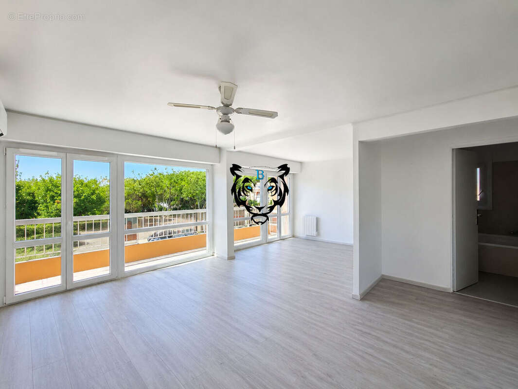 Appartement à FREJUS