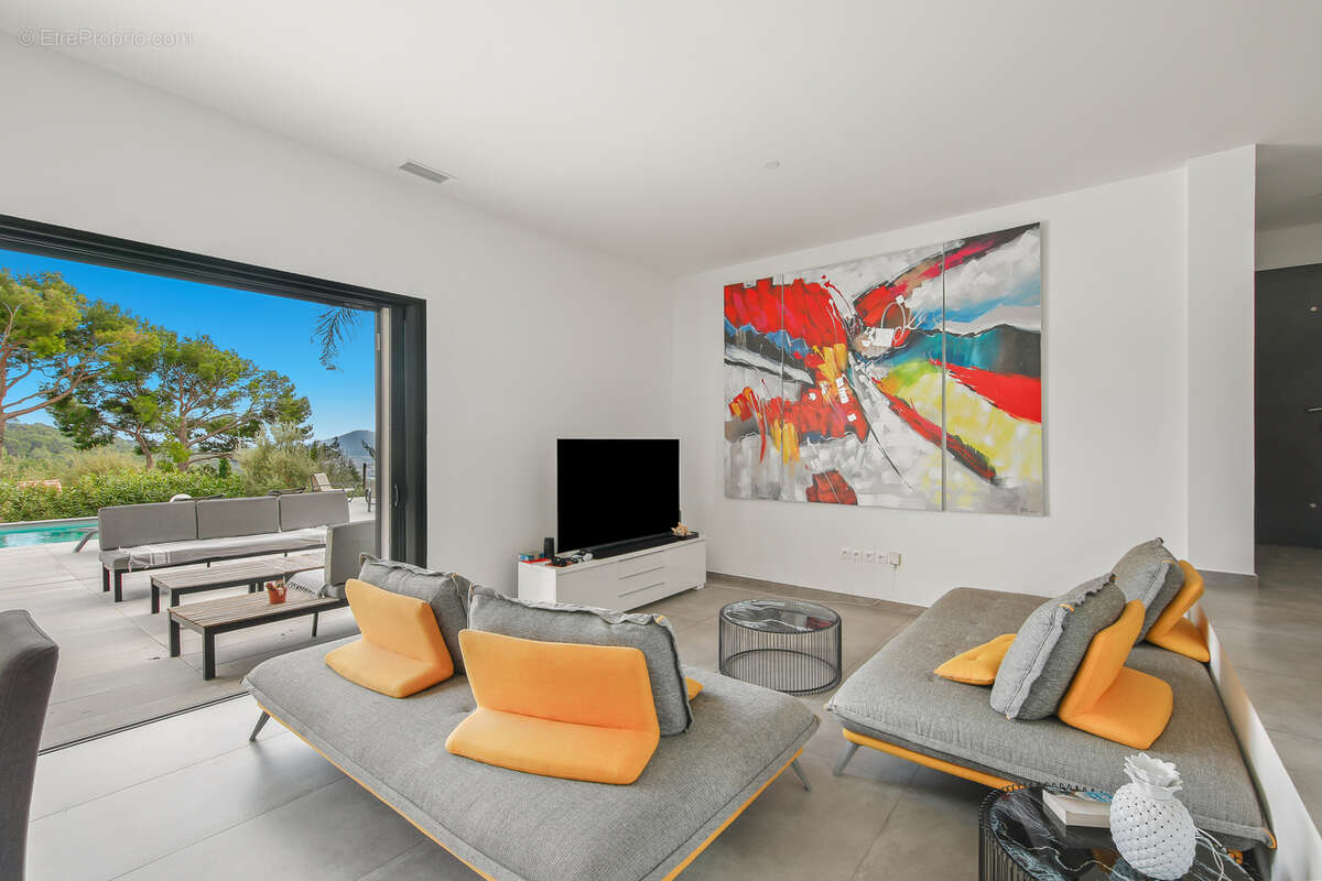 Maison à LA VALETTE-DU-VAR