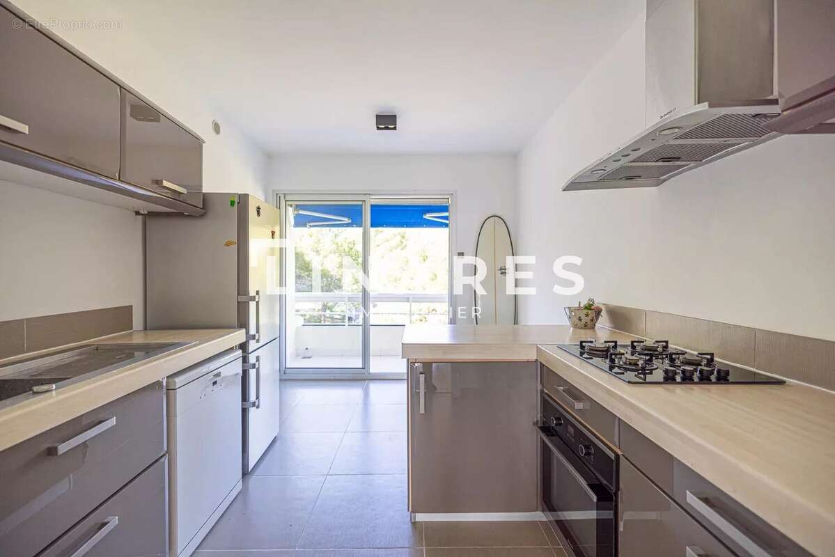 Appartement à MARSEILLE-8E