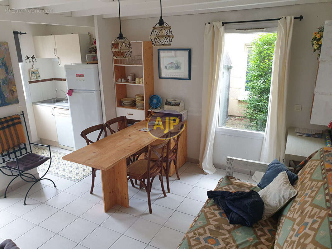 Appartement à LE VERDON-SUR-MER