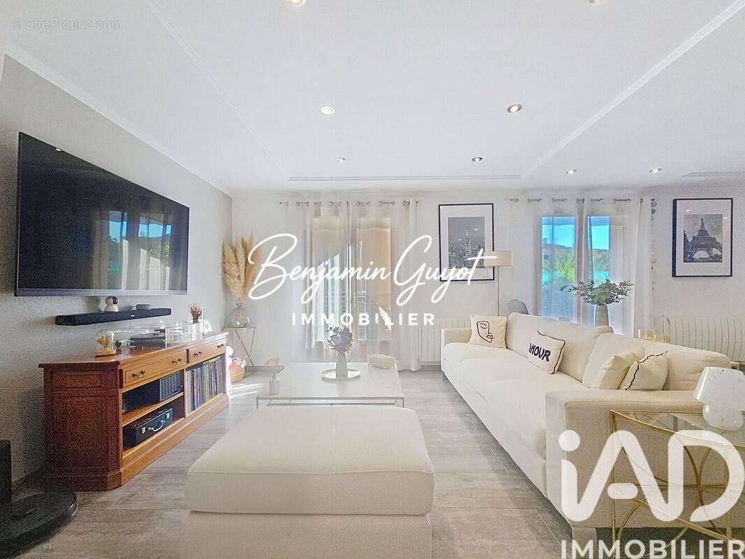 Photo 1 - Maison à LE CANNET