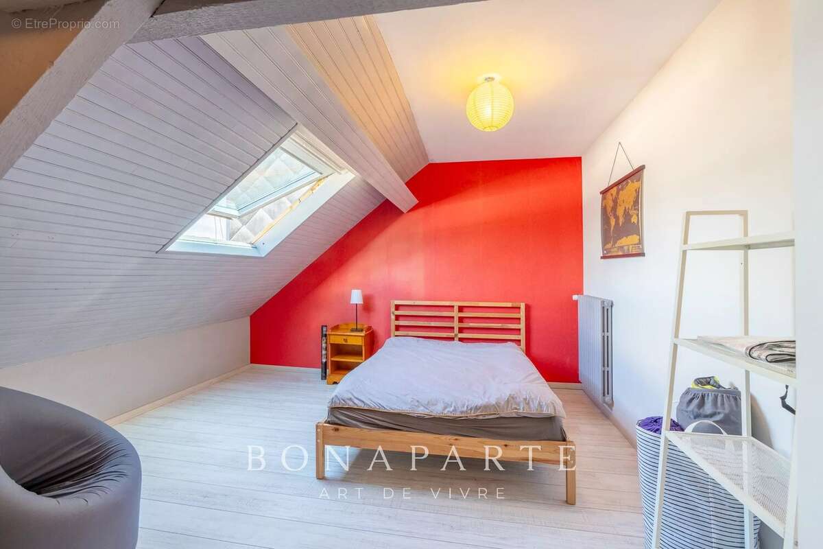 A 500m de la gare et 700m des chantiers/ ideal locatif 7 chambres/ toiture neuve - photo 16