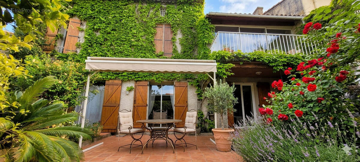 Maison de maître - 8 pièces - 245 m² - Extérieur intime - Studio indépendant - Lézignan-Corbières - photo 2