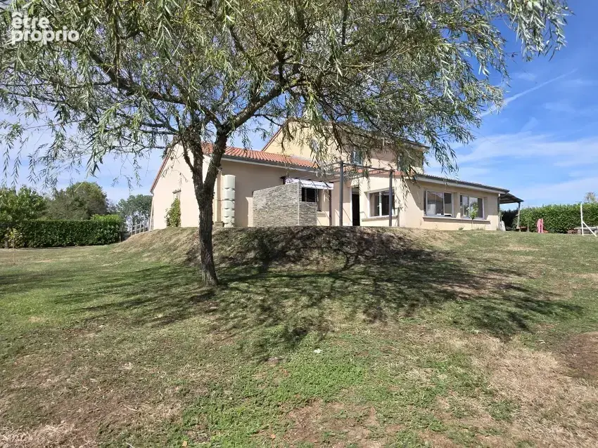Maison à LES ANCIZES-COMPS