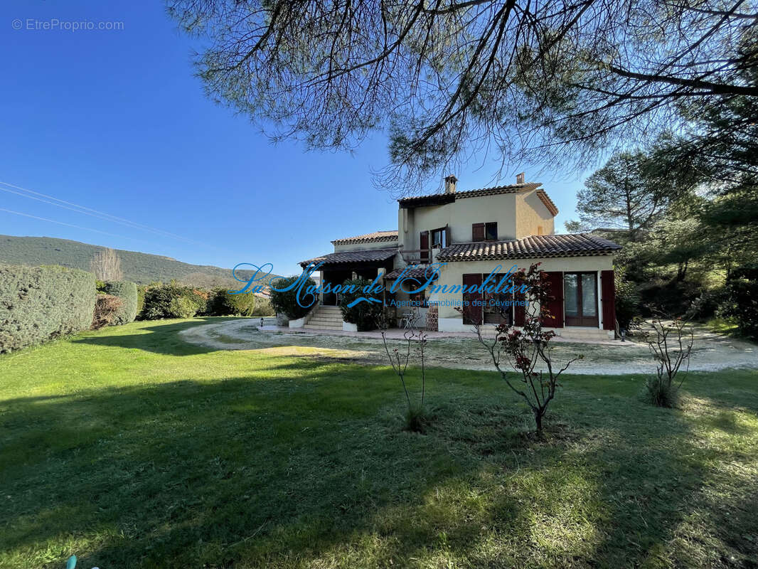 Maison à BOISSET-ET-GAUJAC