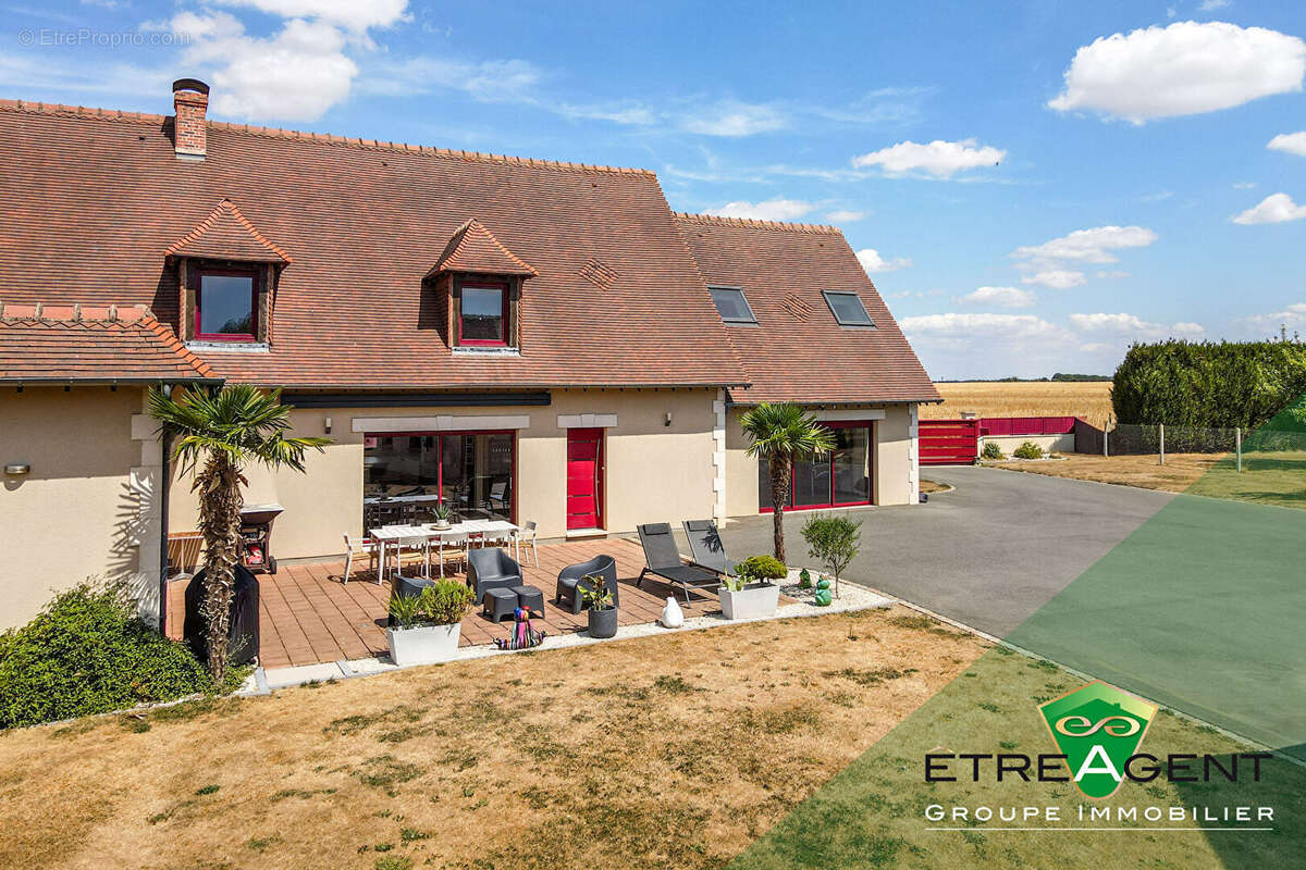 Maison SAINT AUBIN D'ÉCROSVILLE - 379 m² - 5 chambres - photo 15