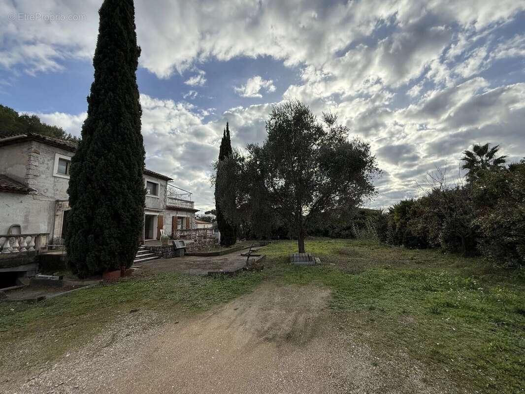 Maison à MOUGINS