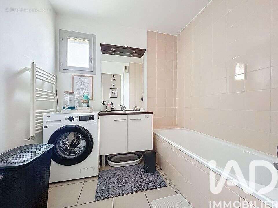 Photo 8 - Appartement à VILLEURBANNE