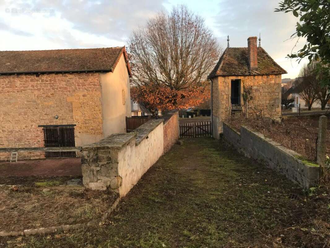 Photo 2 - Maison à LA CLAYETTE