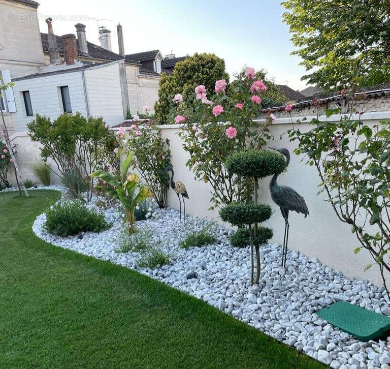 Maison à COGNAC