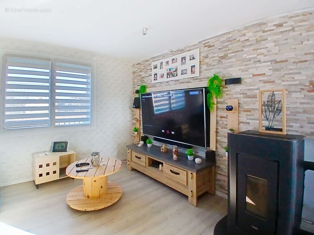 Maison à L&#039;ISLE-SUR-LE-DOUBS