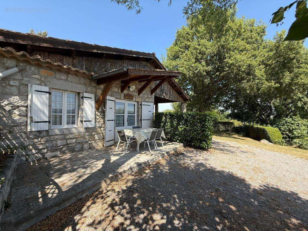 Maison à SAINT-ALBAN-AURIOLLES