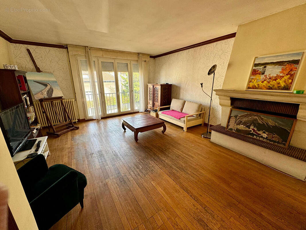 Appartement à NOISY-LE-SEC