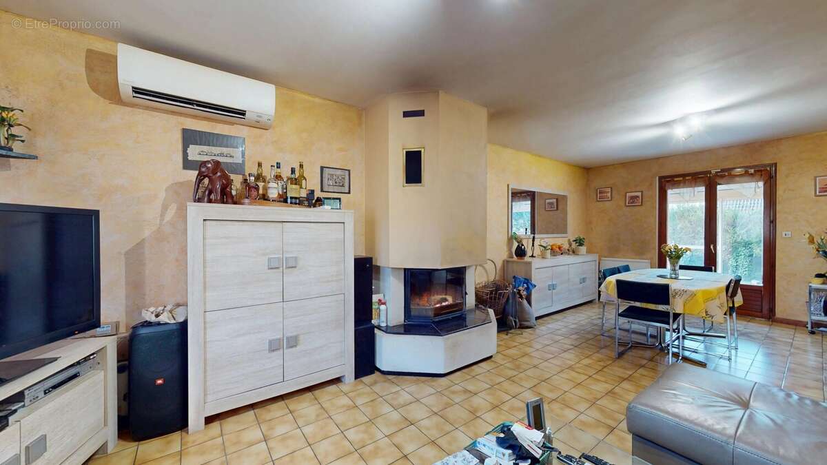 Maison à MONTFERMEIL
