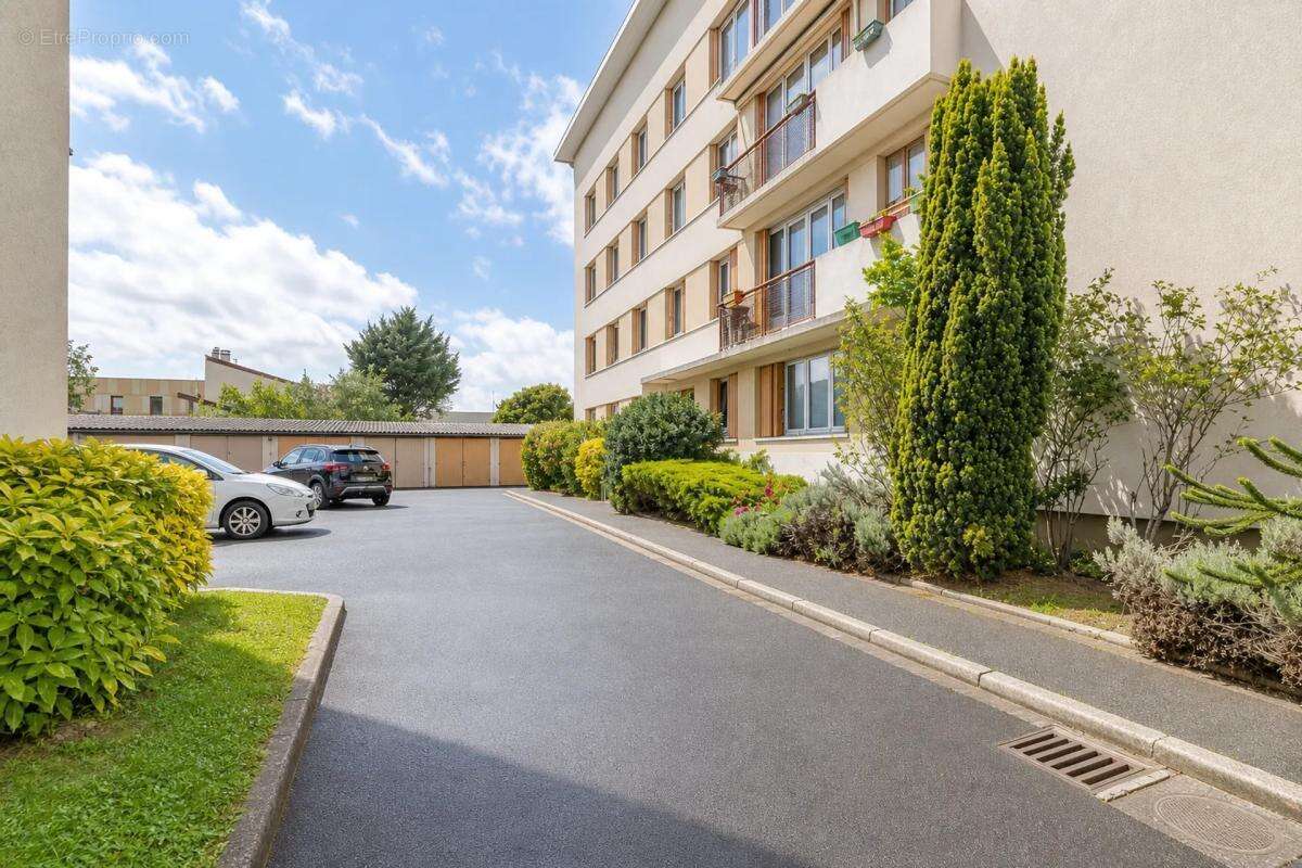 Appartement à COLOMBES