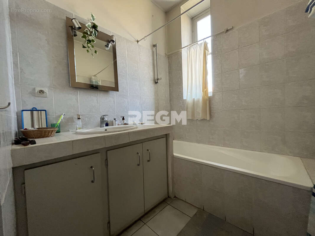 Appartement à LUNEL