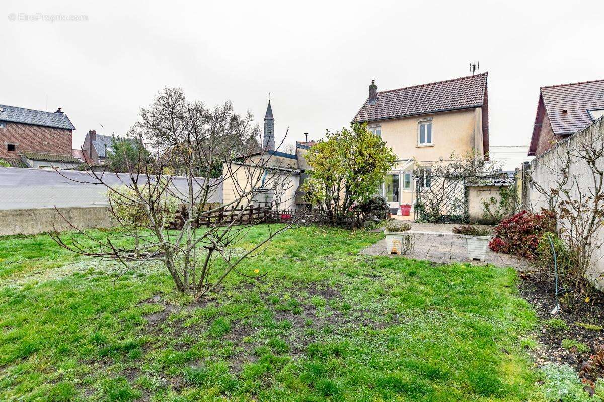 Maison à TERGNIER