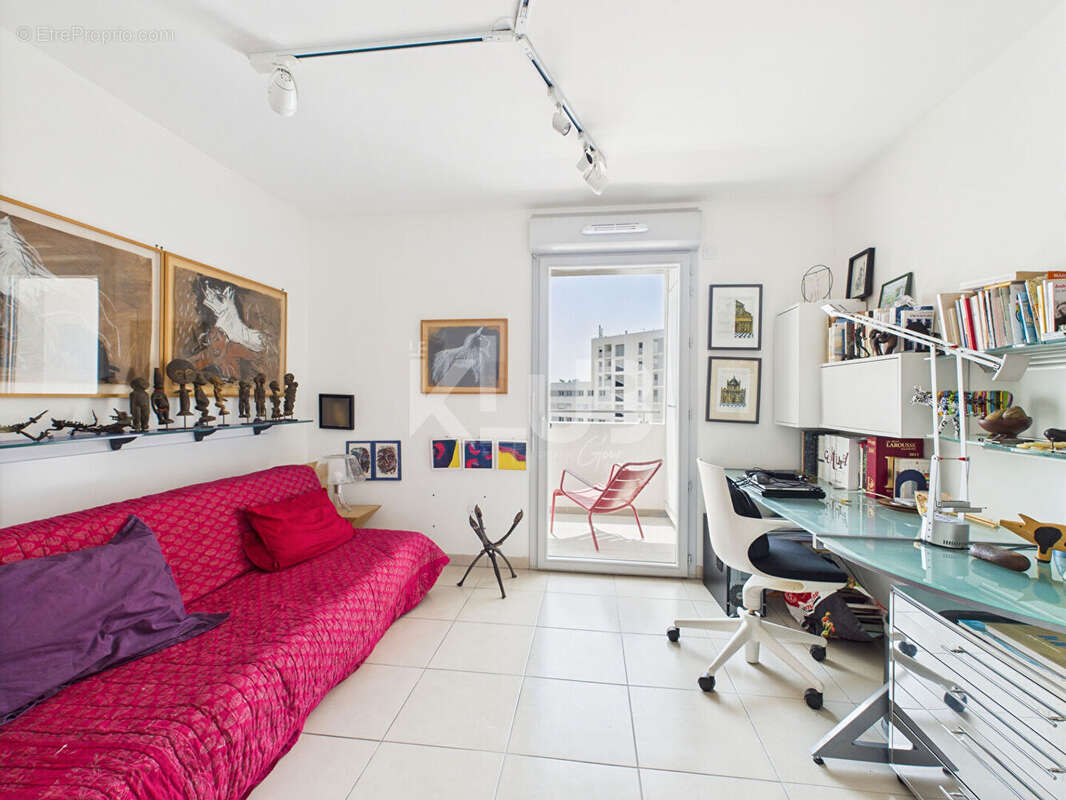 Appartement à MARSEILLE-3E