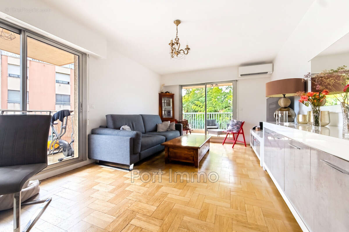Appartement 51 m² à Cagnes-Sur-Mer  - photo 4