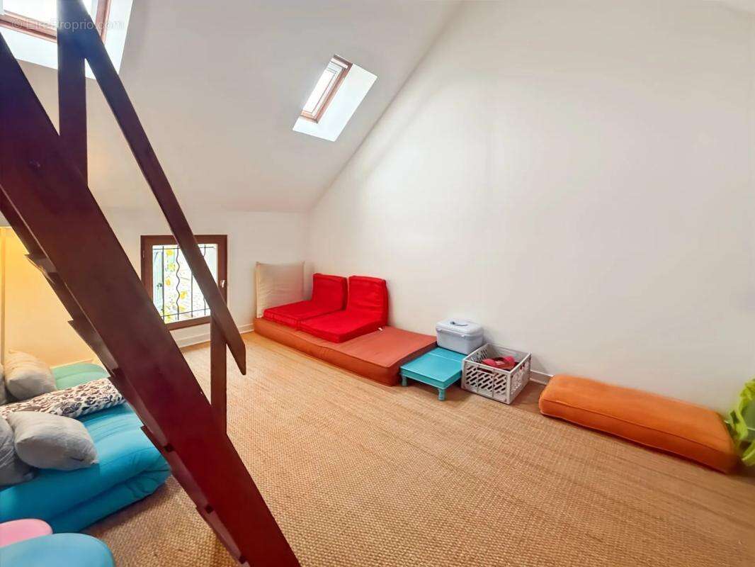 Maison à LIMETZ-VILLEZ