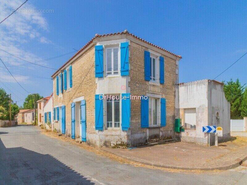 Maison à NALLIERS