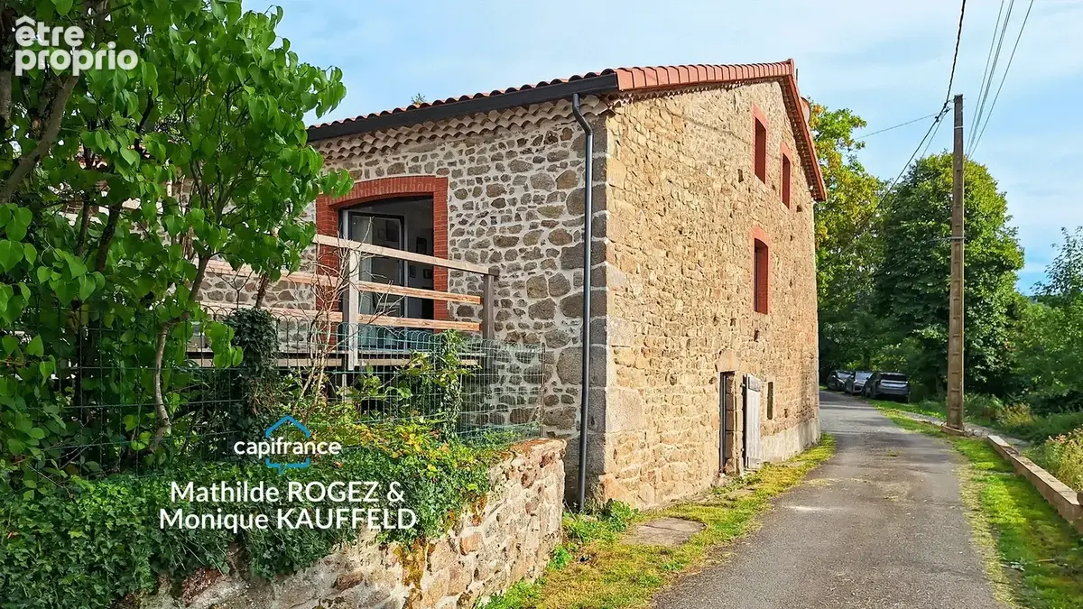 Cunlhat – belle maison en pierres rénovée – jardin 500 m² – grange - photo 20