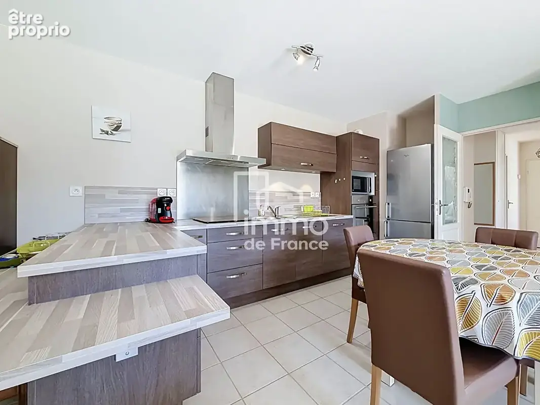 Appartement Oyonnax 3 pièce(s) 67,30m2 - photo 3