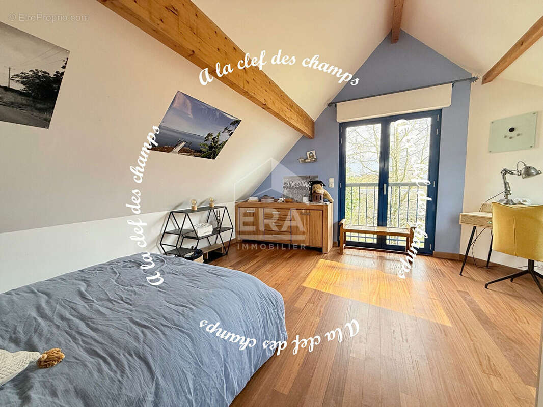 Maison à BURES-SUR-YVETTE