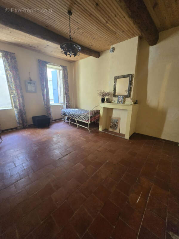 Maison à COURSAN